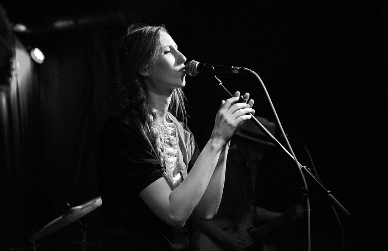 https://www.melaniehaefner.com/files/gimgs/th-30__MelanieHaefnerFotografie_lala_v2.jpg